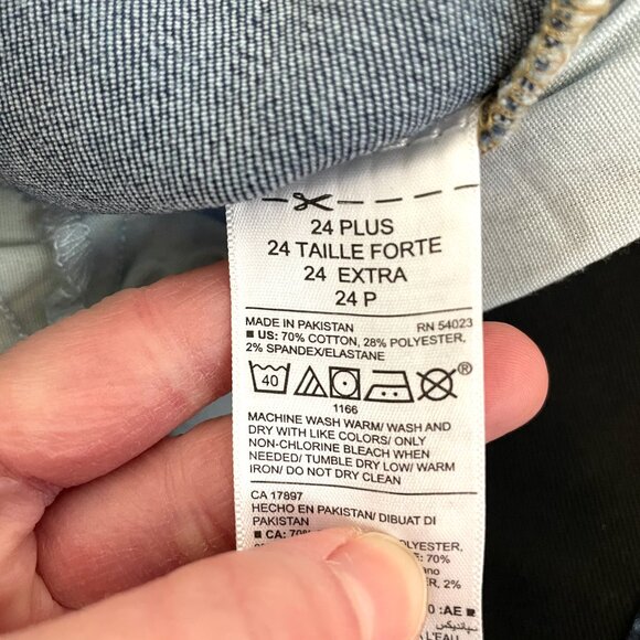 NEW NWT OLD NAVY Plus Size High Waisted Rockstar Pull On Jeggings Dark Jeans 24 - Picture 8 of 16